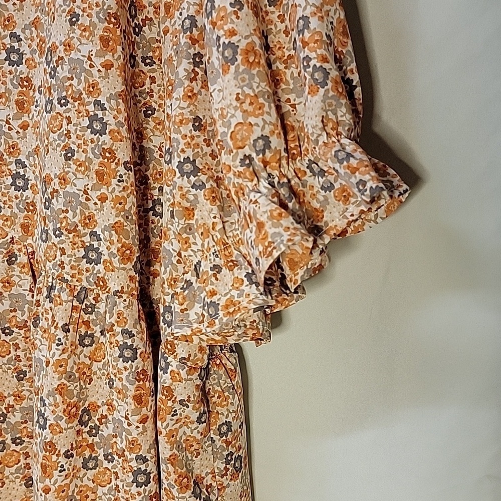 SHEIN Curve Floral Print Blouse Ruffled Short Sleeves - Picture 7 of 8